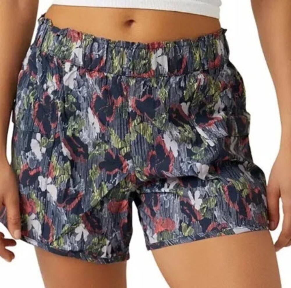 Free People Movement In The Wild Adventure Shorts Supernova Combo Size Small